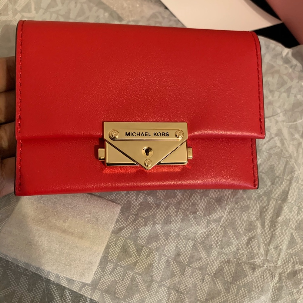 NEW Michael Kors Red Card Walllet